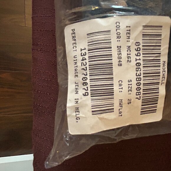 Madewell The Perfect Vintage Jean in Melgrove Wash - Picture 6 of 6